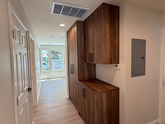 5th image of 8955 San Luis Ave