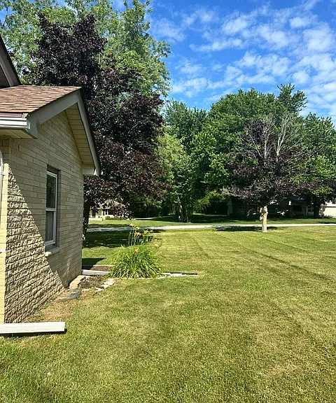 2315 S Lombardy Ln — Photo 16