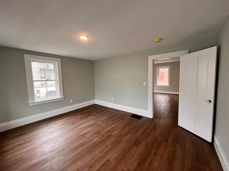 400 Court St #1 — Photo 18