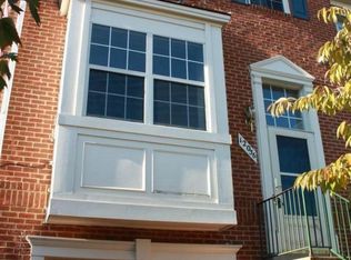 12036 Edgemere Cir, Reston, VA 20190