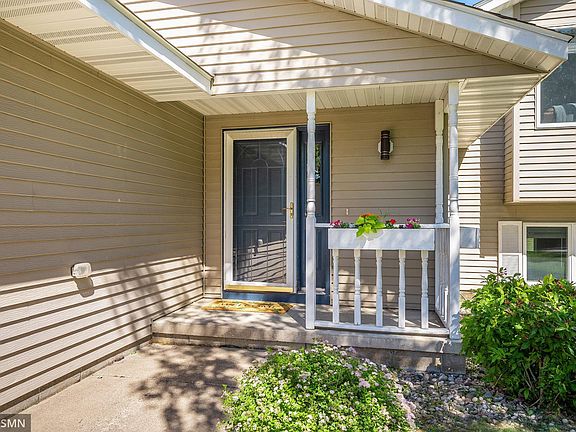4th image of 513 Sumac Rd