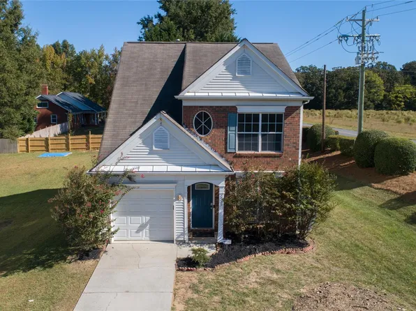 2727 Wingdale Dr, Charlotte, NC 28213