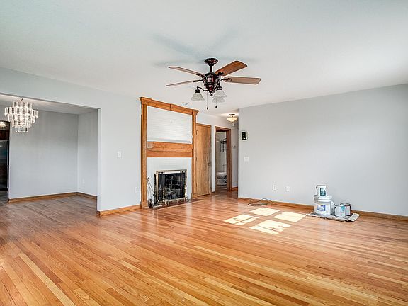 5th image of 3020 E 75th St