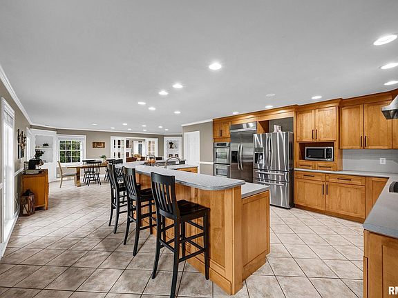 5th image of 6526 N Saint Marys Rd