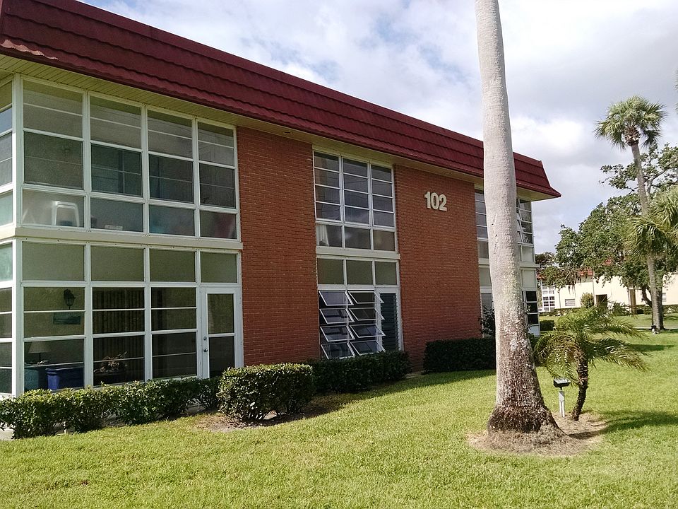 1st image of 102 Royal Oak Dr