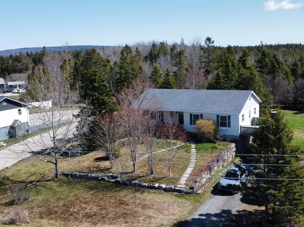 239 New Harbour Rd, Chester, NS B0J 1T0