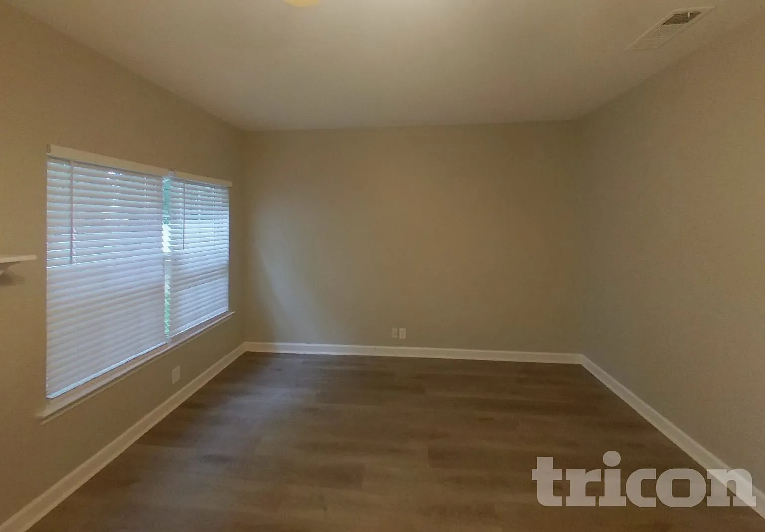 221 Titans Circle Murfreesboro TN — Photo 3