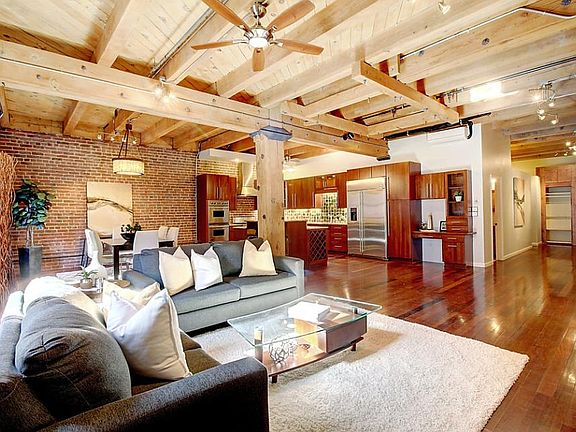 main living / dining area