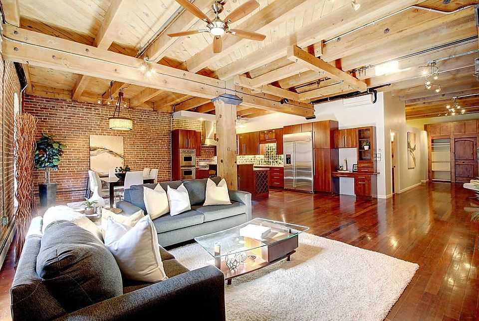 main living / dining area