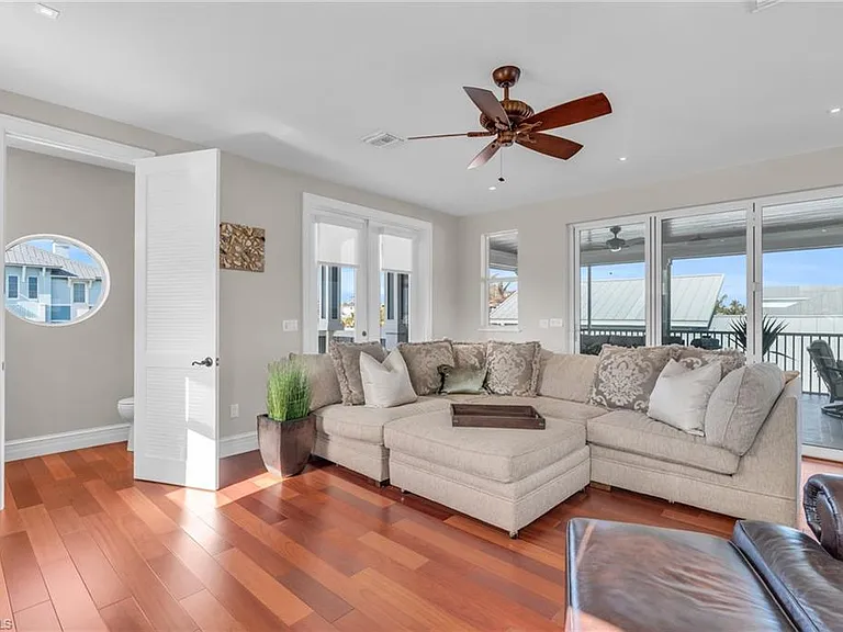 27725 Forester Dr — Photo 29