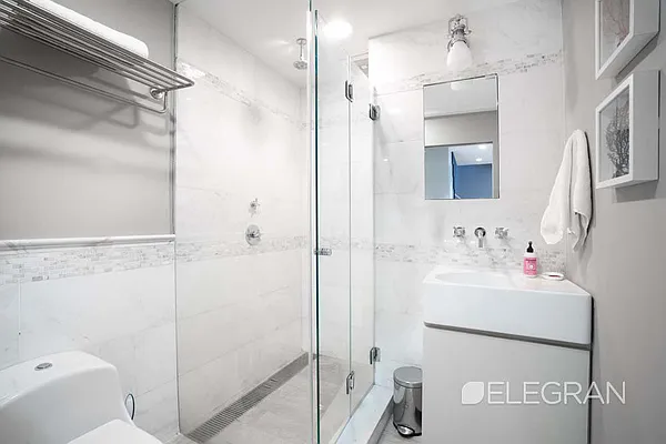 Rented by (Legacy) Elegran | media 27