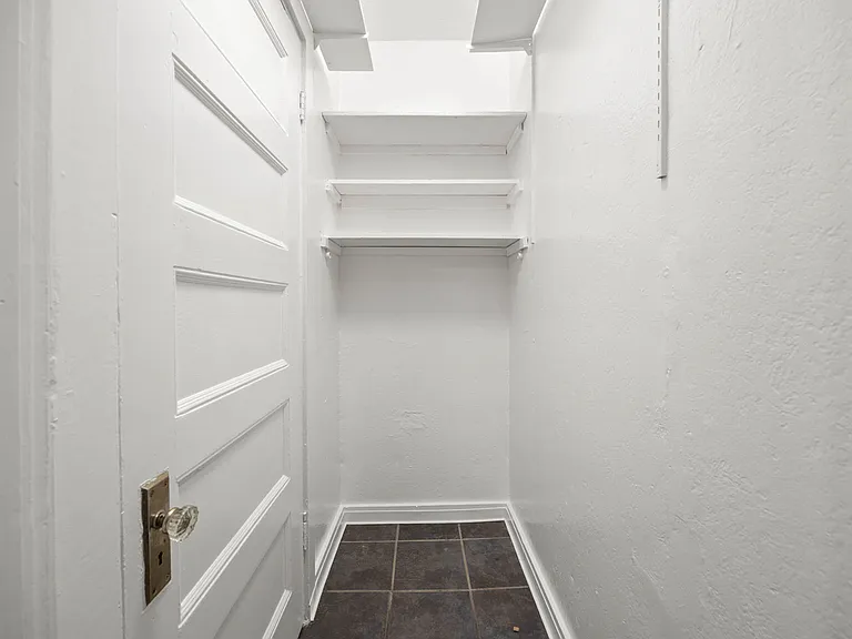 1816 Carleton St #F — Photo 6