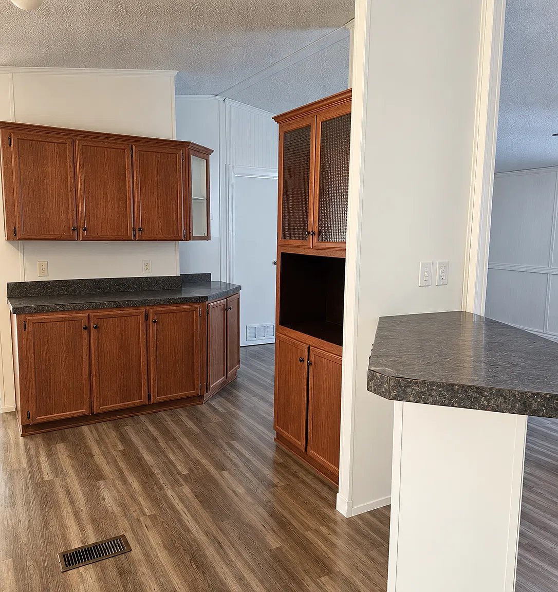 3 bed, 1484 sqft, $1,575 — Photo 3