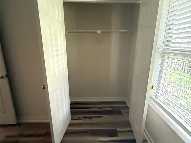 103 Knollwood Ct — Photo 17
