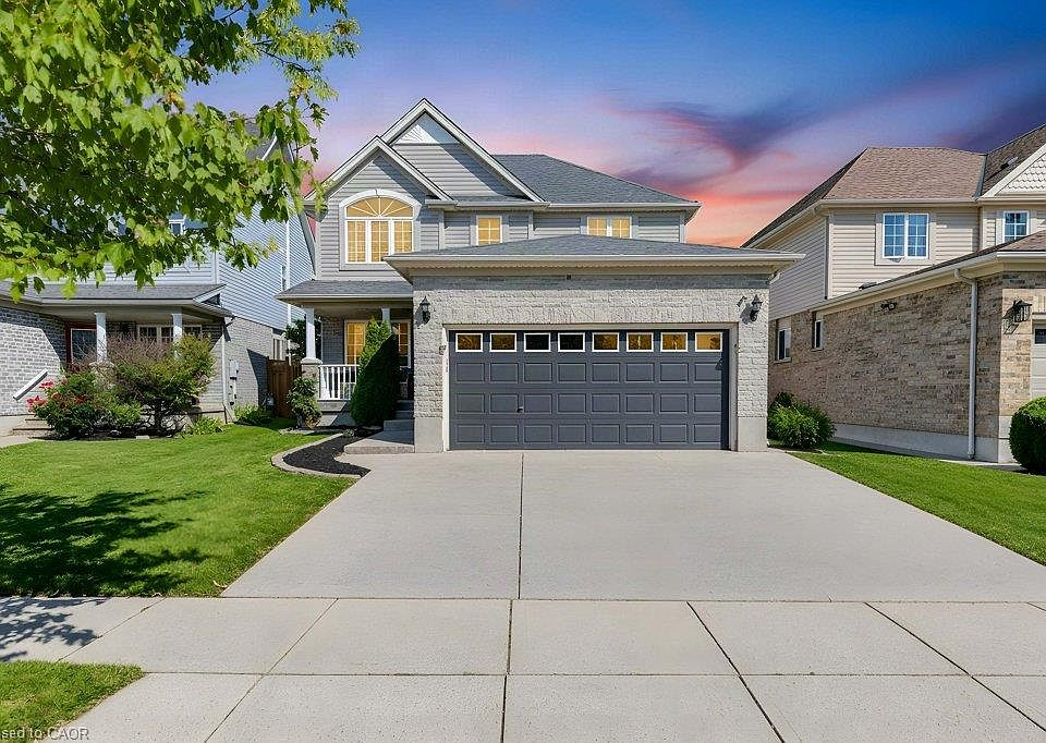 1st image of 88 Decaro Cres