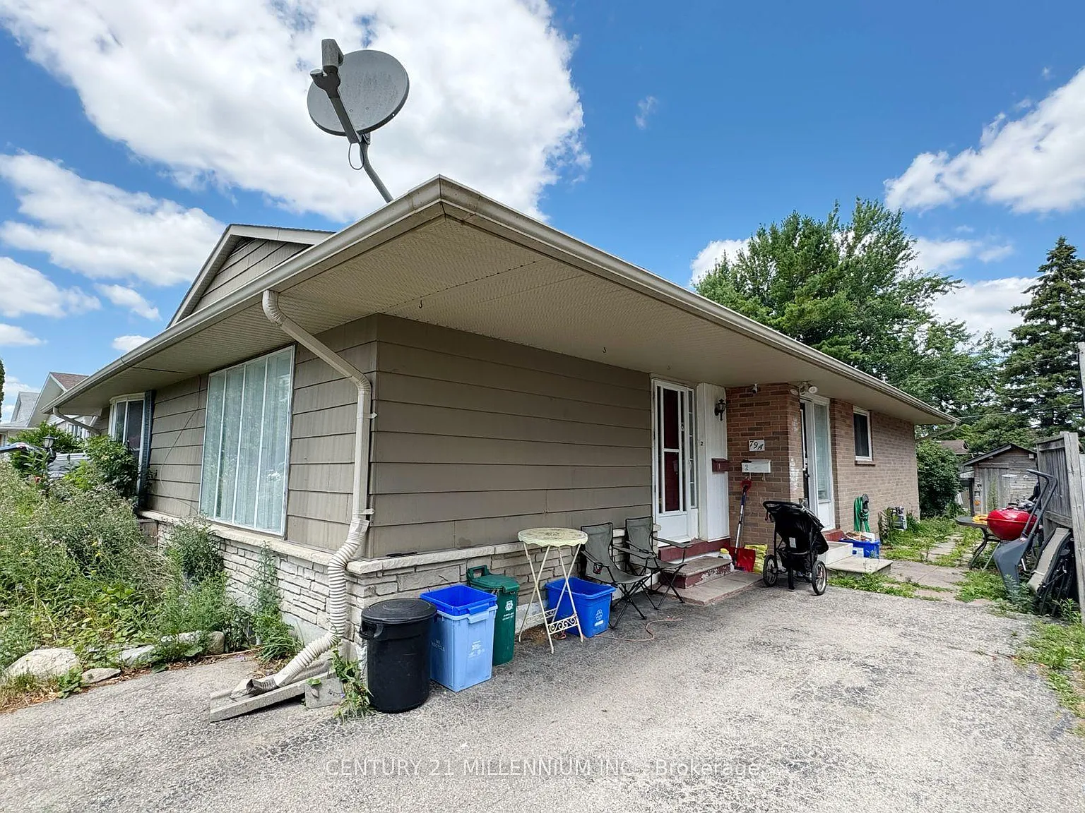 3 bed, $2,500 — Photo 2