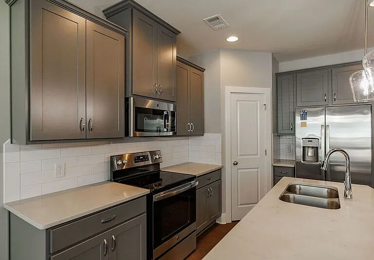 38 Auburn Woods Dr — Photo 31