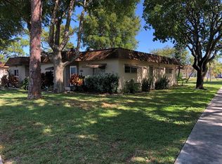 421 SW Natura Ave APT E, Deerfield Beach, FL 33441