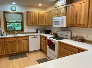 8615 Littlefield Ln, Alanson, MI 49706