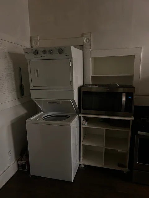 2 bed, 900 sqft, $975 — Photo 2
