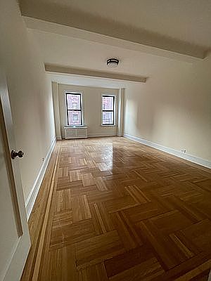 1st image of 175 W 79th St #7F