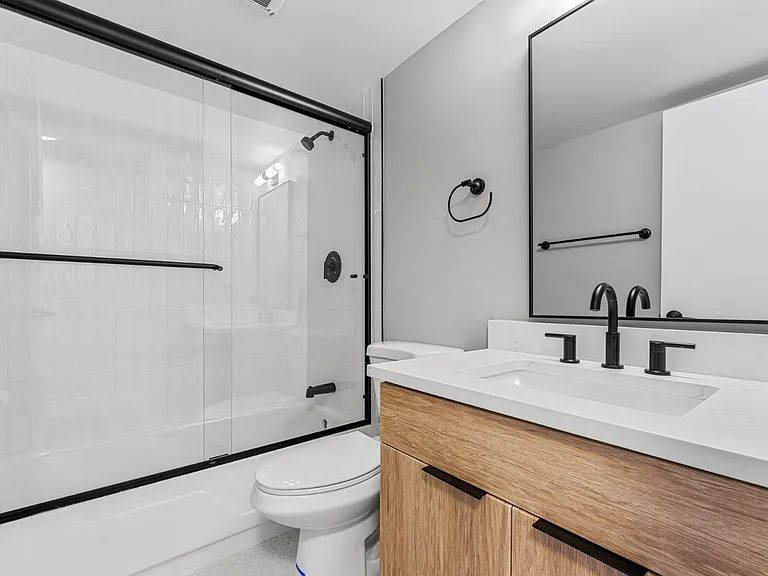 bathroom bathroom