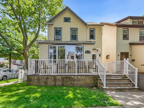 20720 34th Ave, Bayside, NY 11361