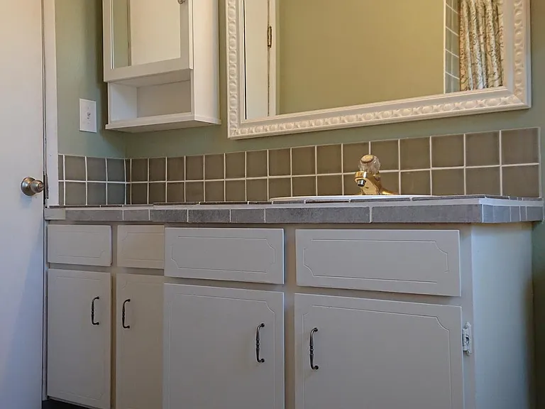 8311 NE Sacramento St — Photo 32