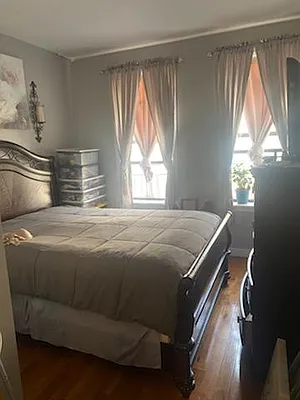 Rented by Amorelli Realty | media 7