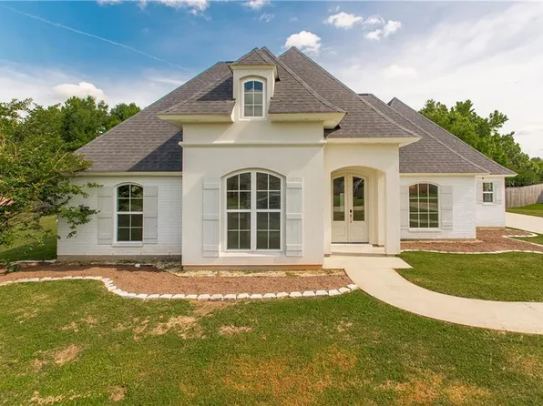 11181 Copper Hill Dr, Hammond, LA 70403