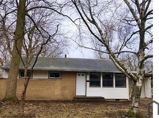 1206 W Beardsley Ave, Champaign, IL 61821