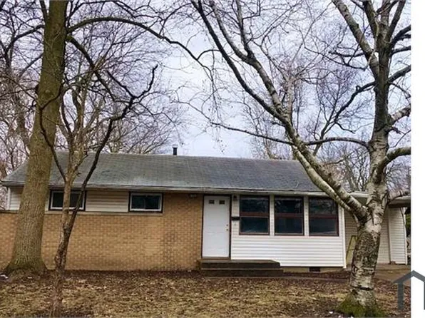 1206 W Beardsley Ave, Champaign, IL 61821