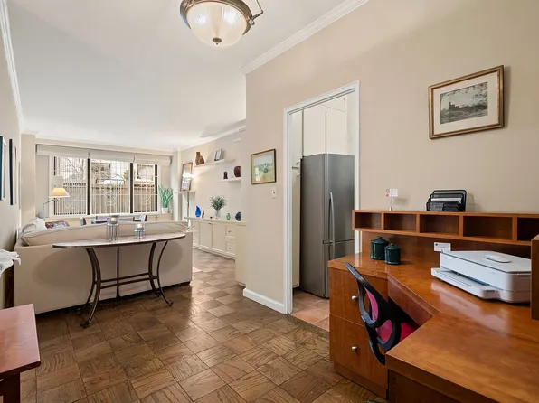 130 E 18th St APT 1S, New York, NY 10003