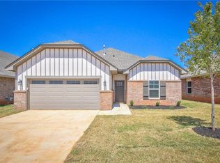 9041 NW 143rd St, Yukon, OK 73099