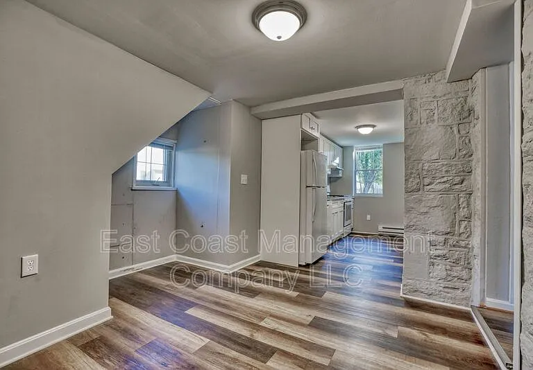 2110 Taylor Ave #B — Photo 15