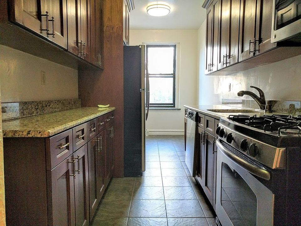 1st image of 4209 47th Ave #2G