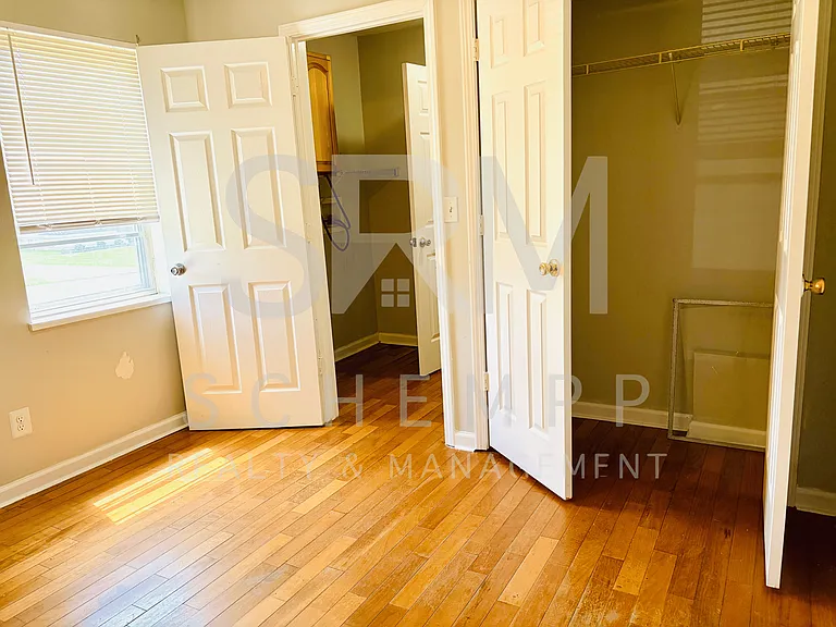 4710 Walnut Grove Ave — Photo 9