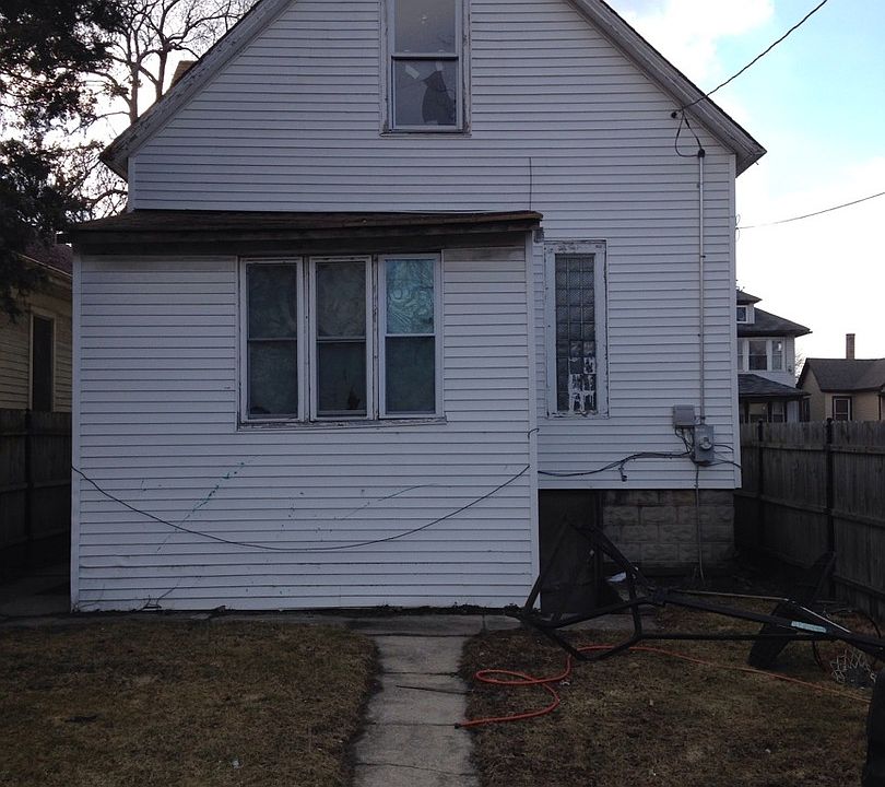 2nd image of 11339 S Yale Ave