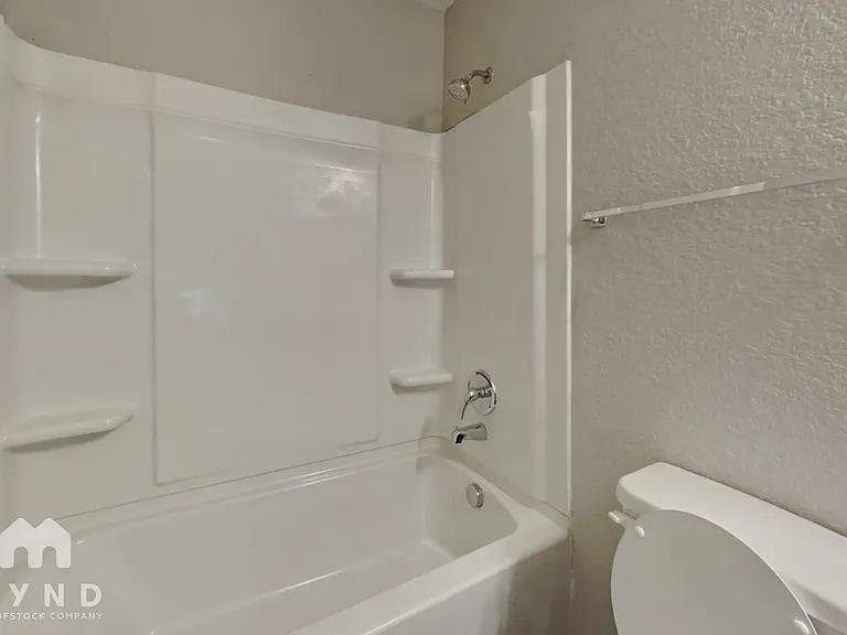 9523 Apple Ridge Ln — Photo 17