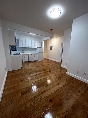 Rented by Manhattan Dwelling Corporation | media 3