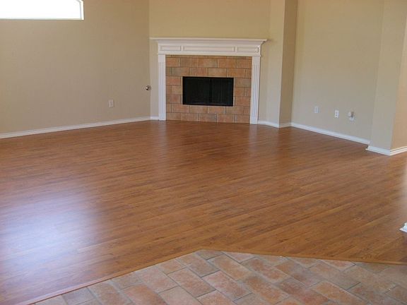 Living Room with fireplace