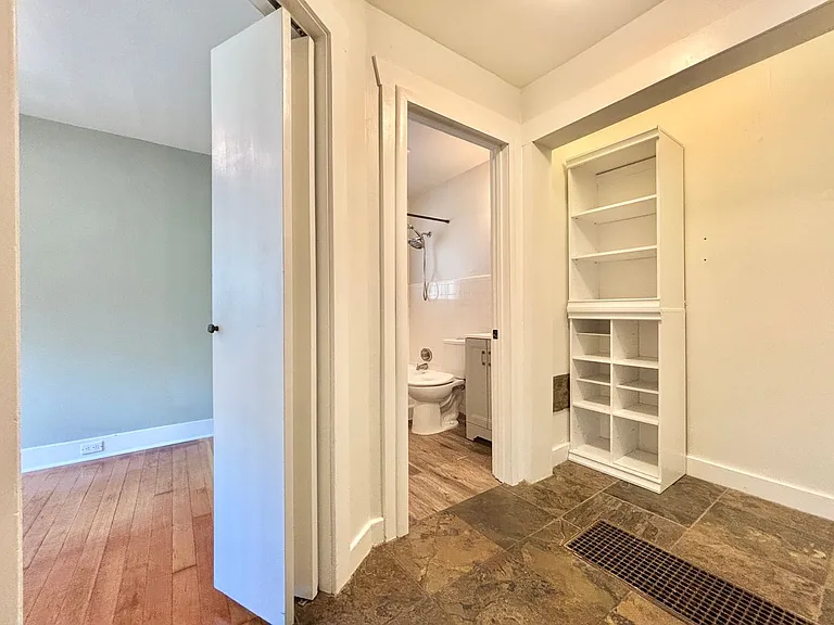 631 E Downington Ave — Photo 17