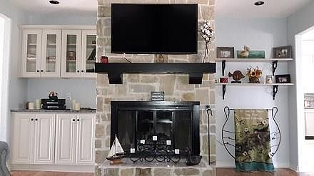 5th image of 618 Marion Ln