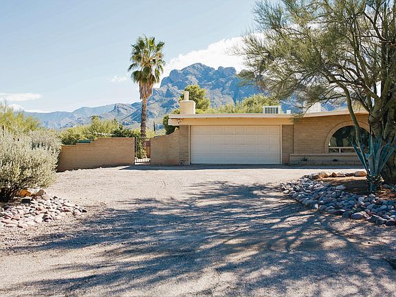 2nd image of 8600 N Placita Del Cardo
