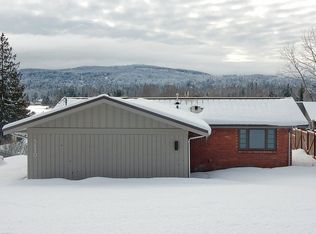 3930 Silver Beach Ave, Bellingham, WA 98226