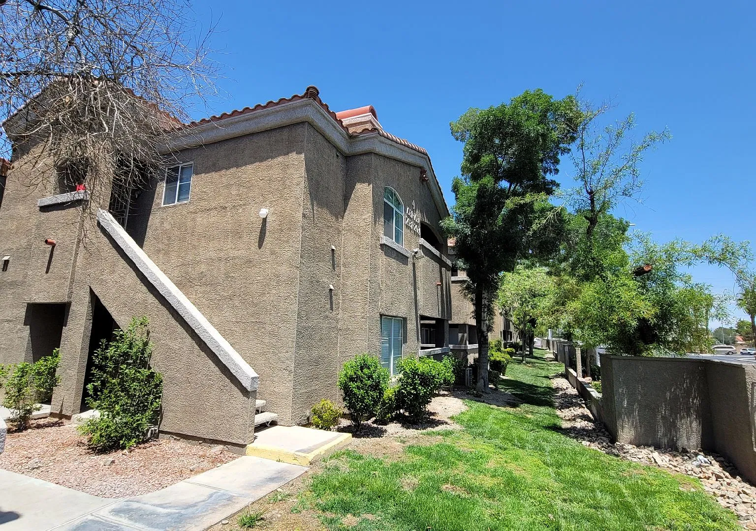 5525 W Flamingo Rd #2033 - 2 bedrooms , 2 bathrooms, 1135 SQFT — Photo 2