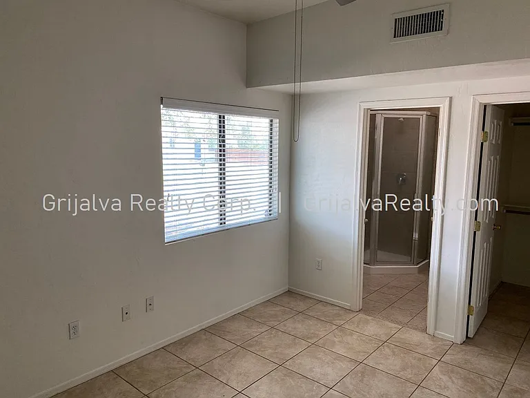 1415 E Elm St #1 & 2 — Photo 6
