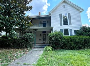 710 S Church St, Trenton, TN 38382