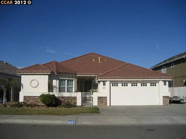 4067 Pier Point photo 1