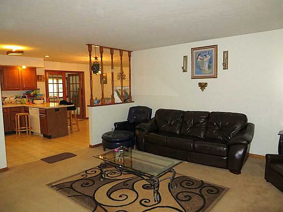 3rd image of 2550 Apache Dr